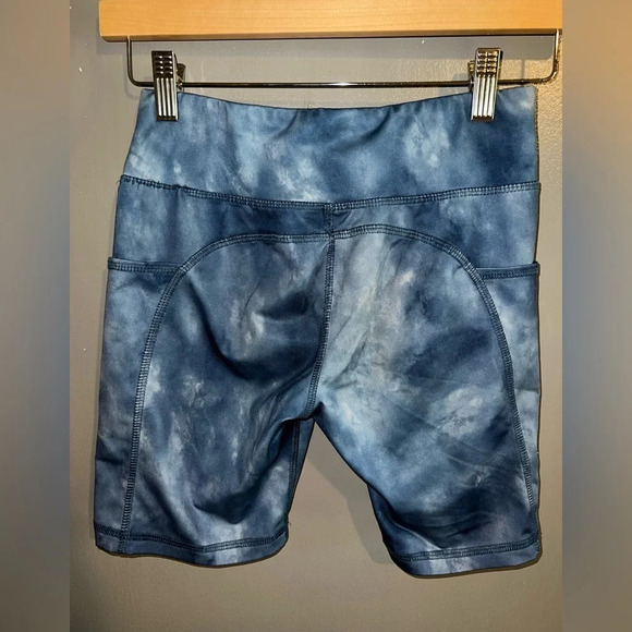 SZ 10/12 blue bike shorts with pockets. - Picture 1 of 3